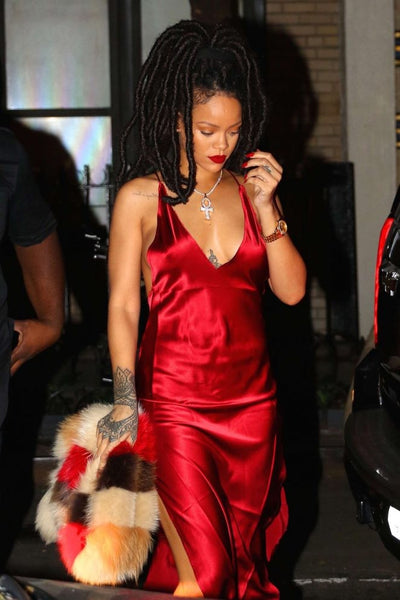 Red Rihanna Satin V Neck Dress Slit Prom Celebrity Evening Formal Dress Carbone Restaurant